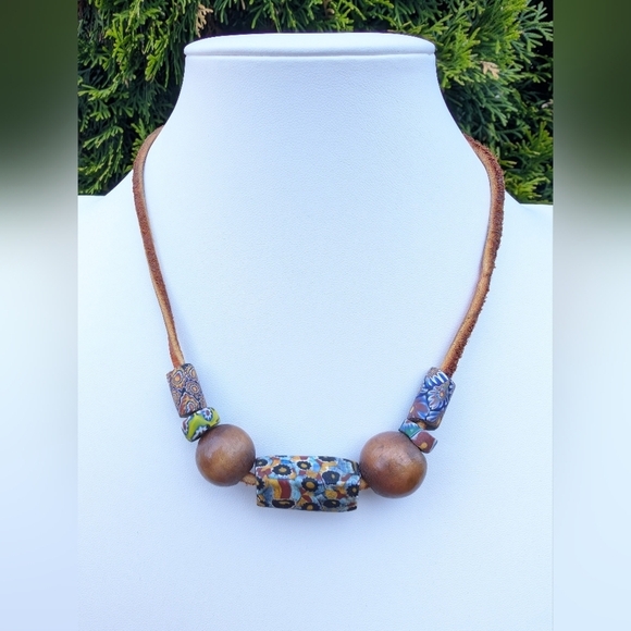 Vintage Jewelry - Vintage Venetian Millefiori & Wood Beads Leather Strap Choker Necklace